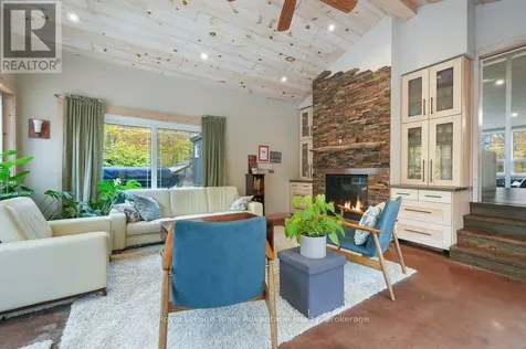 34 Beechwood Lane Seguin ON P2A 0B2