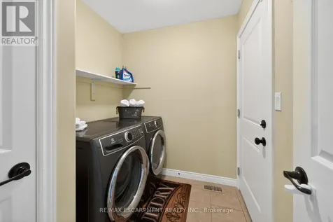 10 Emily Street Haldimand ON N0A 1H0