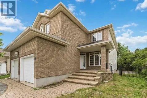 281 Goldridge Drive Ottawa ON K2T 1H4