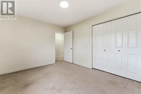 281 Goldridge Drive Ottawa ON K2T 1H4