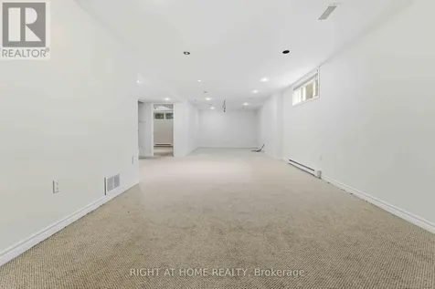 281 Goldridge Drive Ottawa ON K2T 1H4