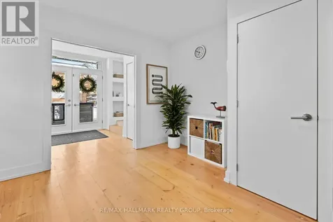 330 Winona Avenue Ottawa ON K1Z 5H4
