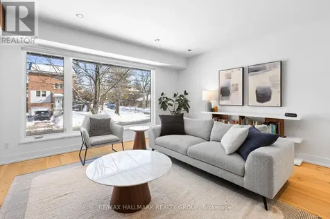 330 Winona Avenue Ottawa ON K1Z 5H4
