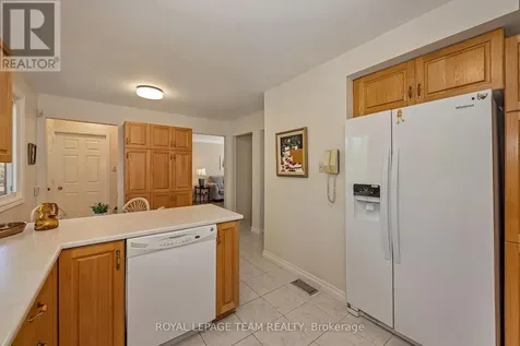 60 Horner Drive Ottawa ON K2H 5E9