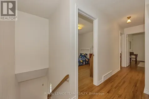 60 Horner Drive Ottawa ON K2H 5E9