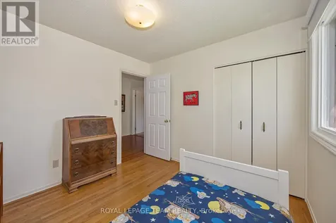 60 Horner Drive Ottawa ON K2H 5E9