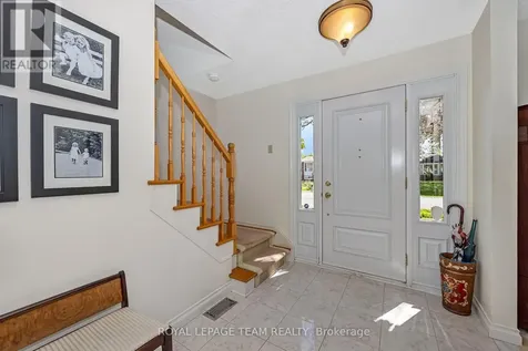 60 Horner Drive Ottawa ON K2H 5E9