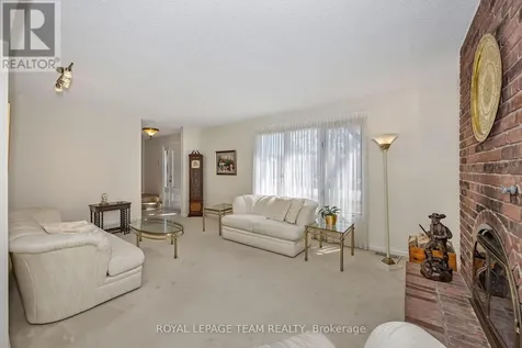 60 Horner Drive Ottawa ON K2H 5E9