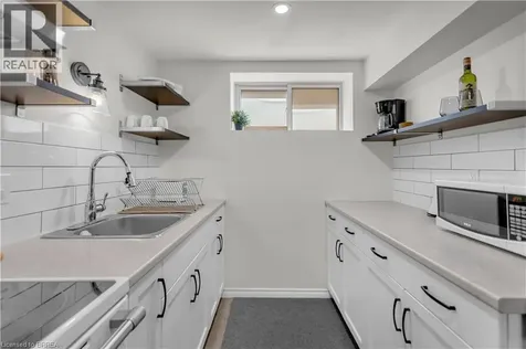 450 Highland Road East Kitchener ON N2M 3W7