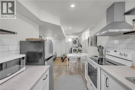 450 Highland Road East Kitchener ON N2M 3W7