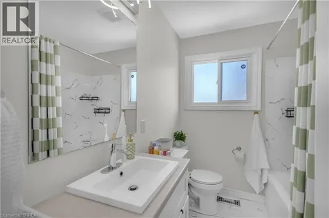 450 Highland Road East Kitchener ON N2M 3W7