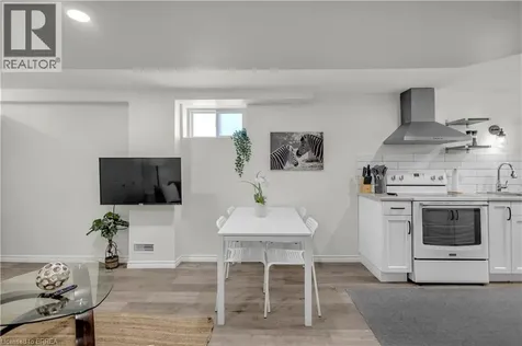 450 Highland Road East Kitchener ON N2M 3W7