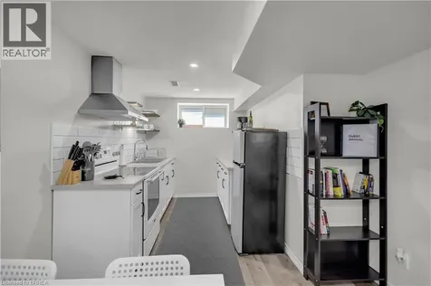 450 Highland Road East Kitchener ON N2M 3W7