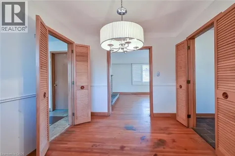 112 Academy Street Ancaster ON L9G 2Y1