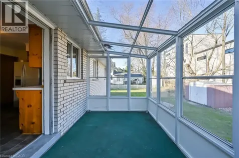 112 Academy Street Ancaster ON L9G 2Y1
