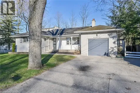 112 Academy Street Ancaster ON L9G 2Y1