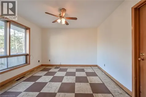 112 Academy Street Ancaster ON L9G 2Y1