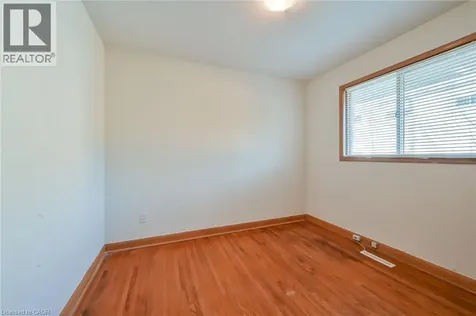 112 Academy Street Ancaster ON L9G 2Y1