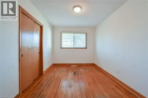 112 Academy Street Ancaster ON L9G 2Y1