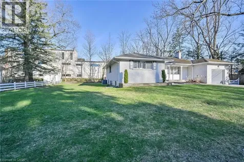 112 Academy Street Ancaster ON L9G 2Y1