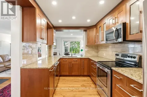 710 Coronation Avenue Ottawa ON K1G 4G7