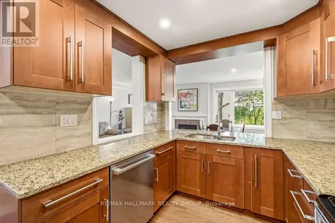 710 Coronation Avenue Ottawa ON K1G 4G7