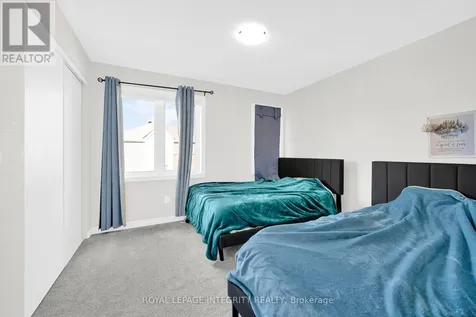 16 Focality Crescent Ottawa ON K1M 0N3