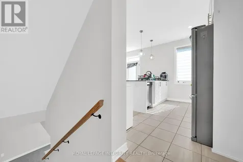 16 Focality Crescent Ottawa ON K1M 0N3