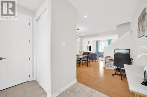 16 Focality Crescent Ottawa ON K1M 0N3