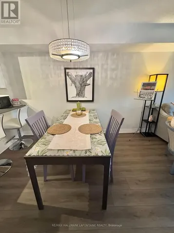 429 Somerset Street West Ottawa ON K2P 2P5