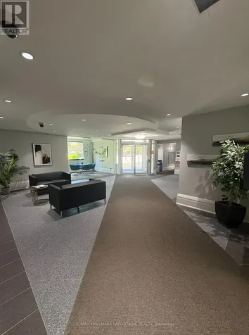 429 Somerset Street West Ottawa ON K2P 2P5