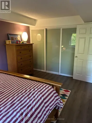 429 Somerset Street West Ottawa ON K2P 2P5