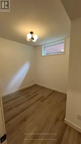 189 Unit A Stanley Avenue Ottawa ON K1M 1P2