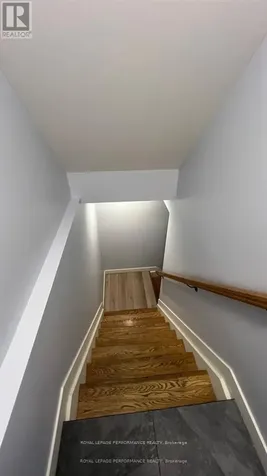 189 Unit A Stanley Avenue Ottawa ON K1M 1P2