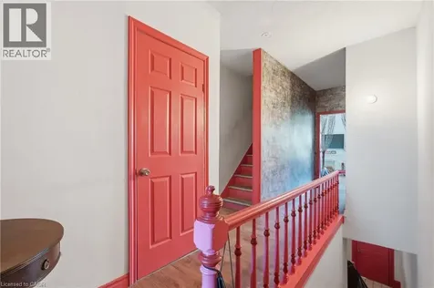 355 Barton Street East Hamilton ON L8L 2X8