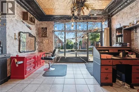355 Barton Street East Hamilton ON L8L 2X8
