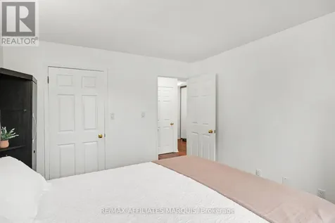 40 Pearl Street Smiths Falls ON K7A 5B5