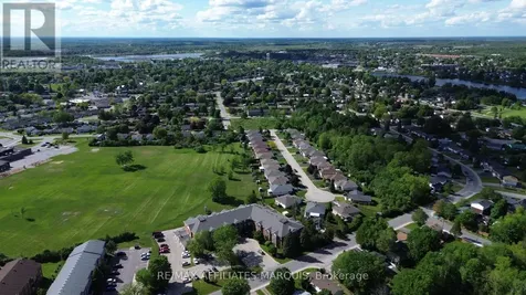 40 Pearl Street Smiths Falls ON K7A 5B5
