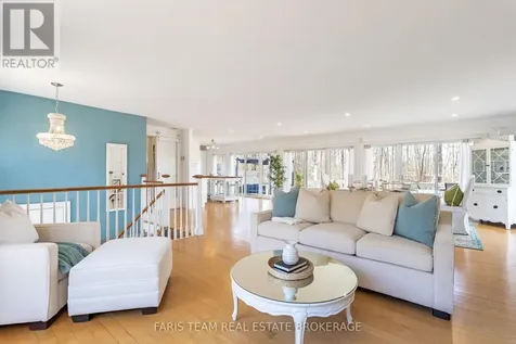 104 Silver Birch Drive Tiny ON L9M 0M6