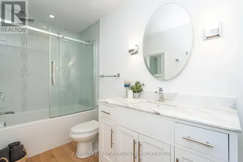 104 Silver Birch Drive Tiny ON L9M 0M6