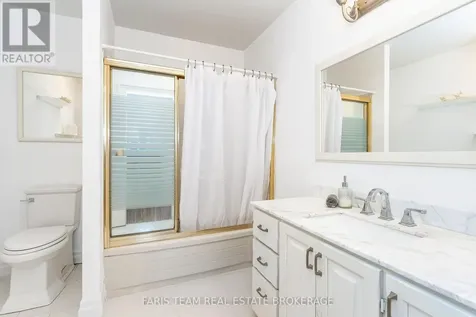 104 Silver Birch Drive Tiny ON L9M 0M6