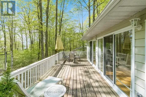 104 Silver Birch Drive Tiny ON L9M 0M6