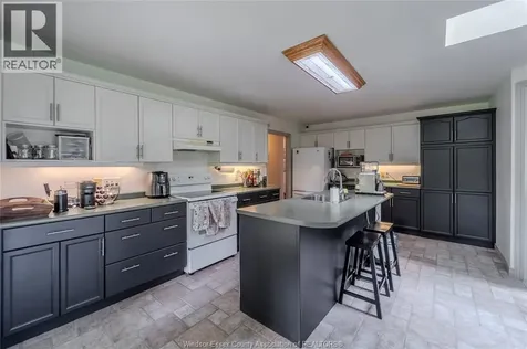 1347 North Rear Road Lakeshore ON N0R 1A0