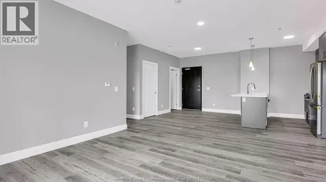 4785 Walker Road Windsor ON N9G 0E3