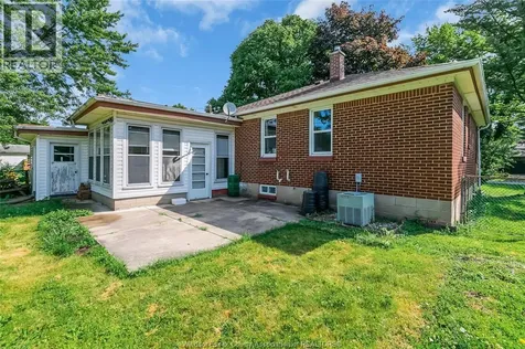 3331 Longfellow Windsor ON N9E 2L7