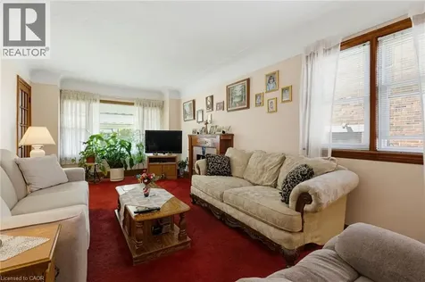 47 Crosthwaite Avenue South Hamilton ON L8K 2T9