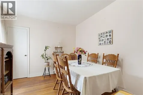 47 Crosthwaite Avenue South Hamilton ON L8K 2T9