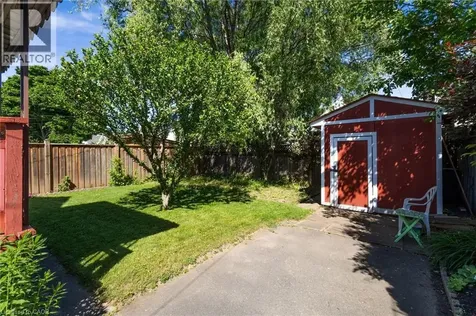 47 Crosthwaite Avenue South Hamilton ON L8K 2T9