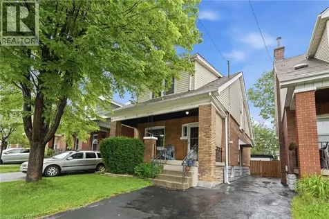 16 Connaught Avenue North Hamilton ON L8L 6Y7