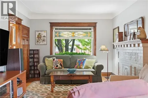16 Connaught Avenue North Hamilton ON L8L 6Y7